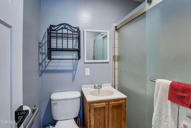 1604 Boones Creek Road, Jonesborough, TN 37659