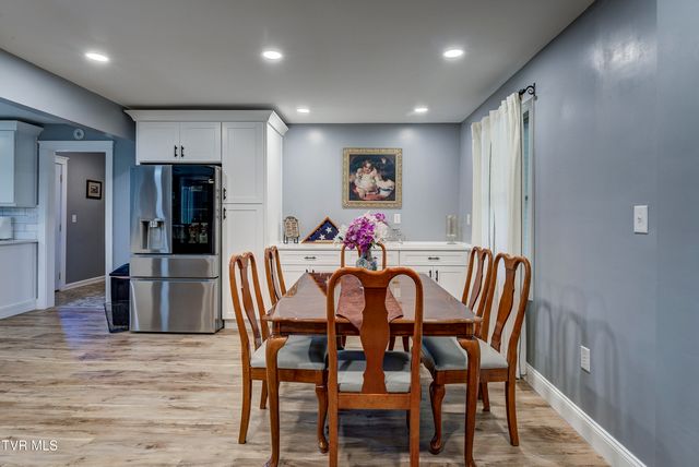 1604 Boones Creek Road, Jonesborough, TN 37659