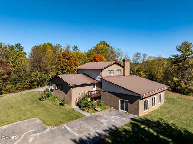 1604 Boones Creek Road, Jonesborough, TN 37659