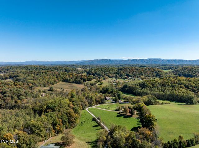 1604 Boones Creek Road, Jonesborough, TN 37659