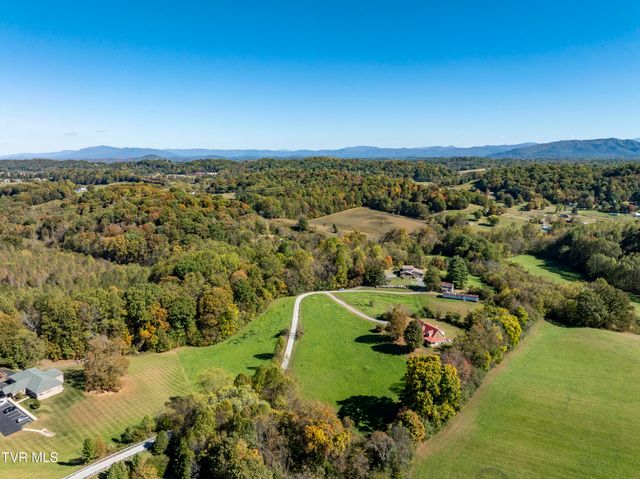 1604 Boones Creek Road, Jonesborough, TN 37659