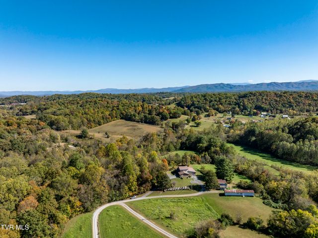 1604 Boones Creek Road, Jonesborough, TN 37659