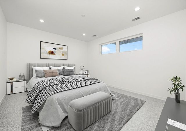 5824 N Lincoln Avenue GN, Chicago, IL 60659