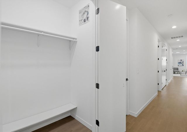 5824 N Lincoln Avenue GN, Chicago, IL 60659