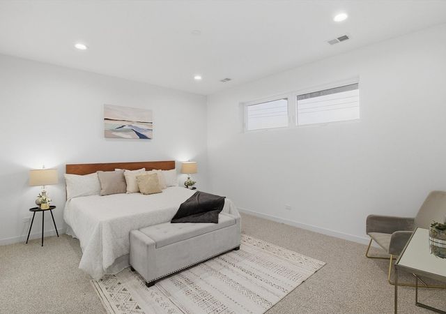 5824 N Lincoln Avenue GN, Chicago, IL 60659