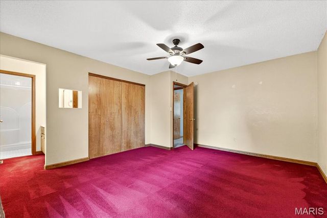 809 Longview Drive, St Charles, MO 63301