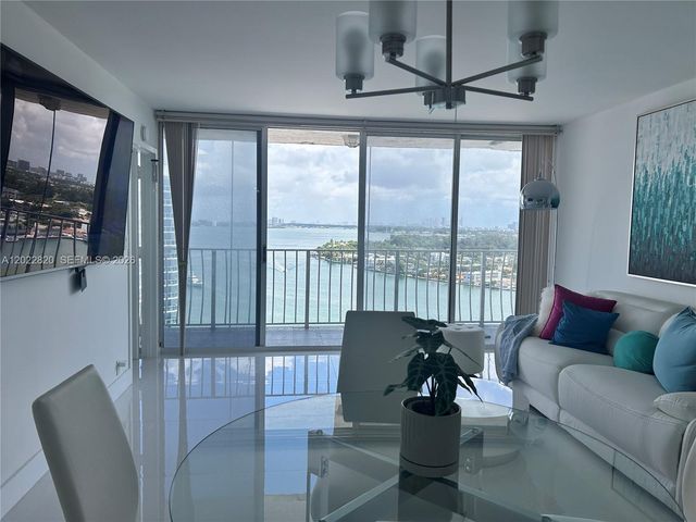 7601 E Treasure Dr 2012, North Bay Village, FL 33141