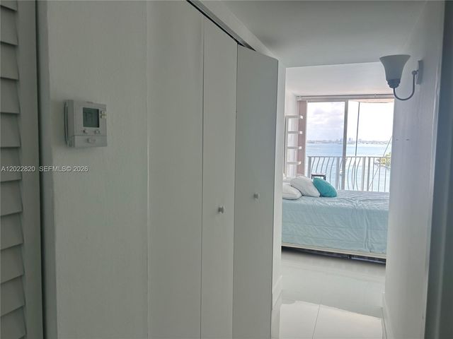 7601 E Treasure Dr 2012, North Bay Village, FL 33141