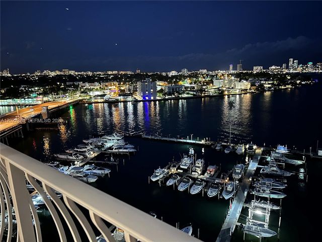 7601 E Treasure Dr 2012, North Bay Village, FL 33141