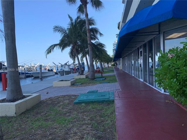 7601 E Treasure Dr 2012, North Bay Village, FL 33141