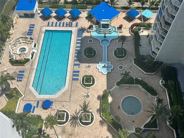 7601 E Treasure Dr 2012, North Bay Village, FL 33141
