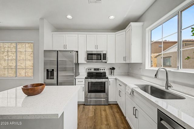 2005 N 78TH Drive, Phoenix, AZ 85035