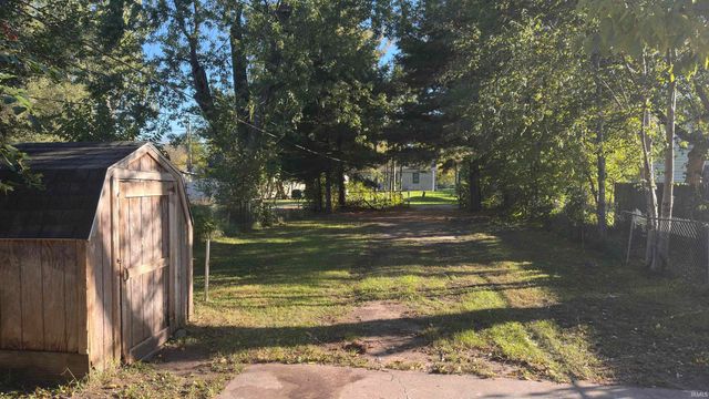 727 W Garfield Avenue, Elkhart, IN 46516