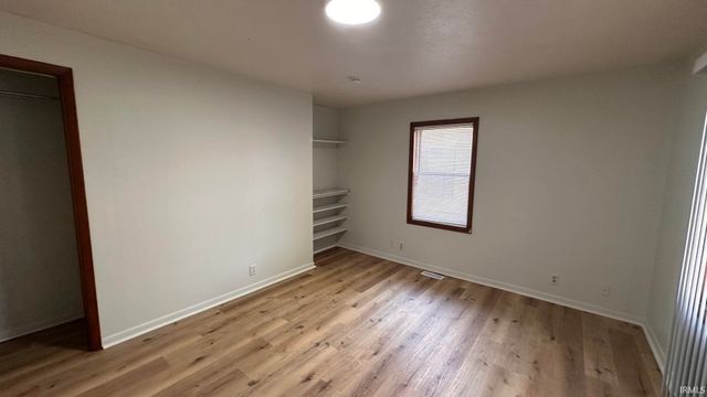 727 W Garfield Avenue, Elkhart, IN 46516