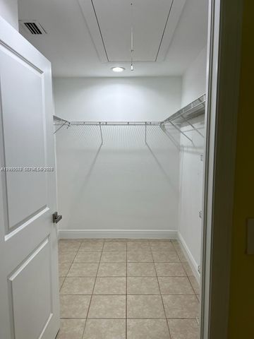 1315 Reflections Way 53-2, Miami, FL 33142