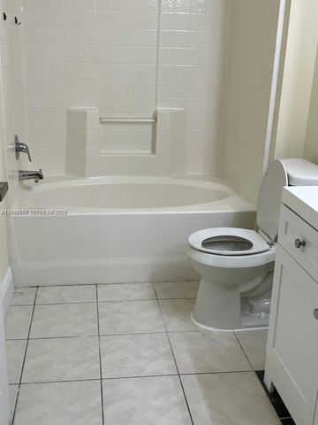 1315 Reflections Way 53-2, Miami, FL 33142