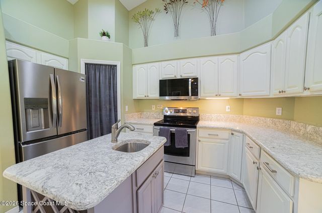211 Lake Shore Drive, Merritt Island, FL 32953