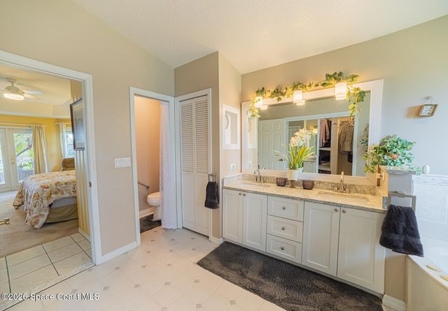 211 Lake Shore Drive, Merritt Island, FL 32953