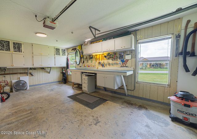 211 Lake Shore Drive, Merritt Island, FL 32953