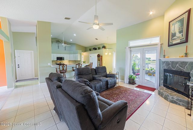 211 Lake Shore Drive, Merritt Island, FL 32953
