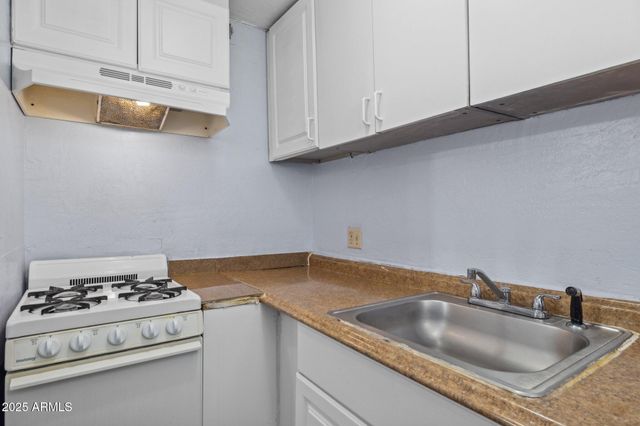 2636 N DAYTON Street, Phoenix, AZ 85006