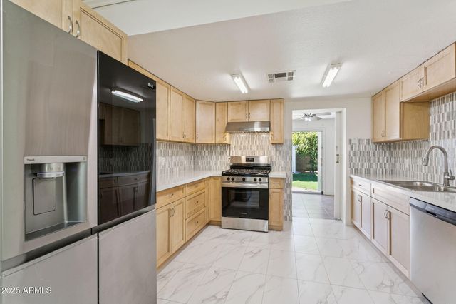 2636 N DAYTON Street, Phoenix, AZ 85006