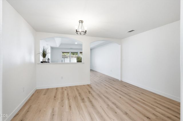 426 Crystal Drive, Eagle Point, OR 97524