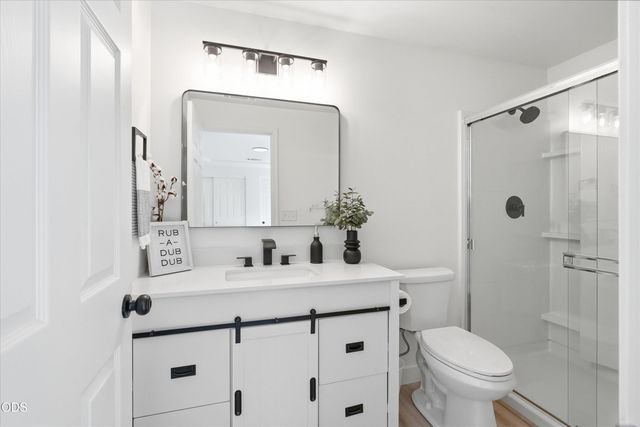 426 Crystal Drive, Eagle Point, OR 97524