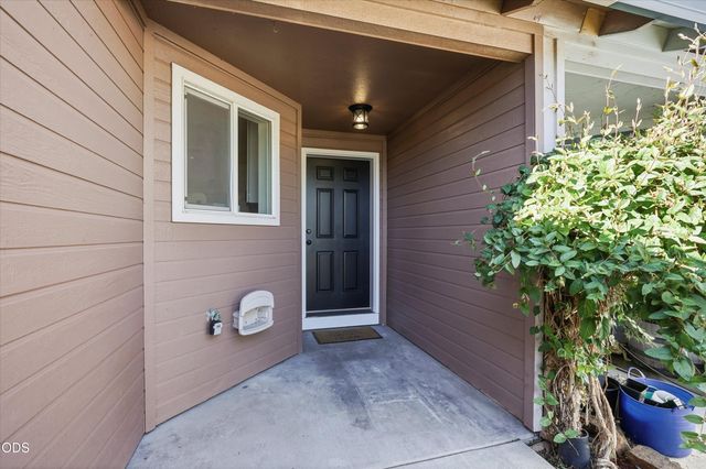 426 Crystal Drive, Eagle Point, OR 97524