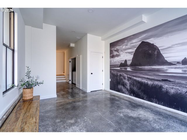 516 Ne 56TH Ave, Portland, OR 97213