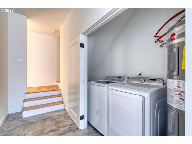 516 Ne 56TH Ave, Portland, OR 97213