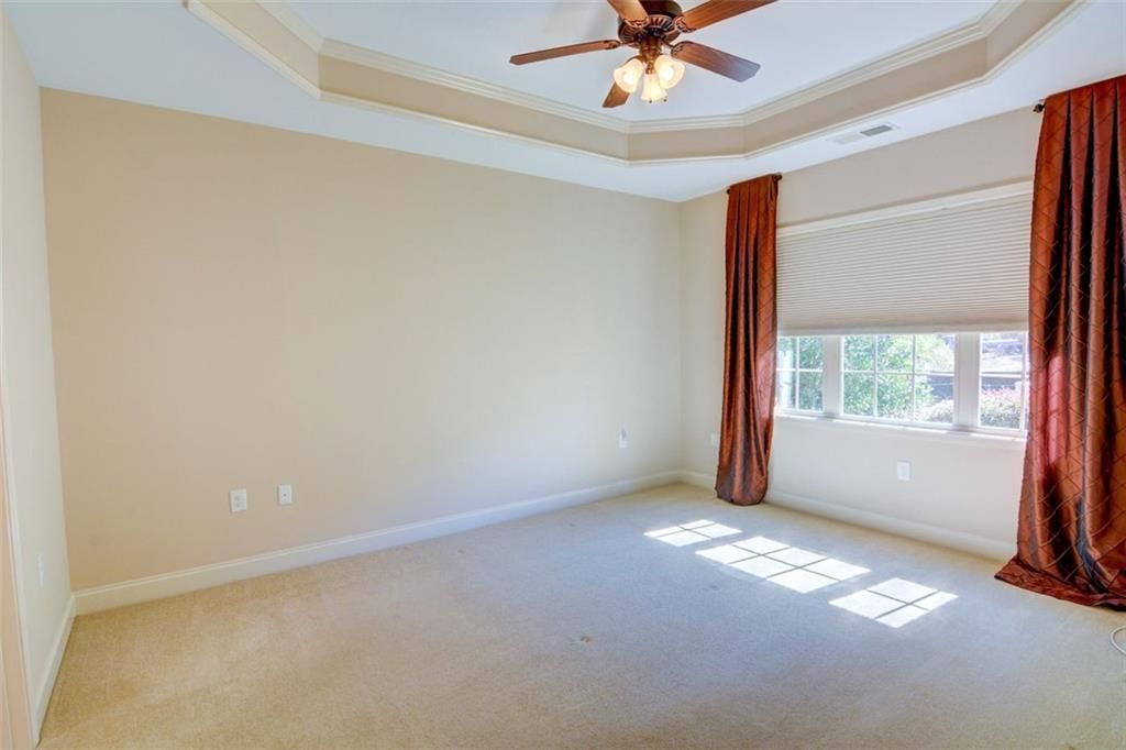 Image 21 of property listing at 4565 FLYCATCHER Drive 202, Alpharetta, GA 30004