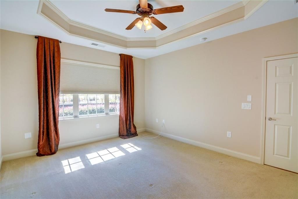 Image 22 of property listing at 4565 FLYCATCHER Drive 202, Alpharetta, GA 30004