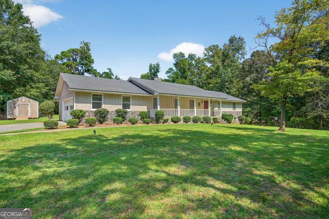 3674 Sussex Drive NE, Milledgeville, GA 31061