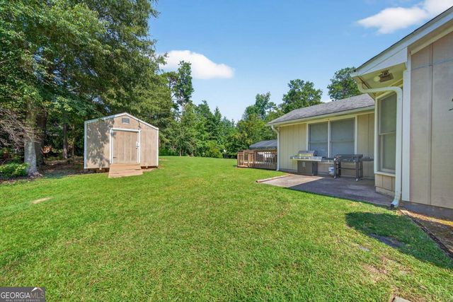 3674 Sussex Drive NE, Milledgeville, GA 31061
