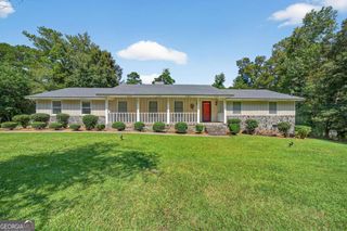 3674 Sussex Drive NE, Milledgeville, GA 31061