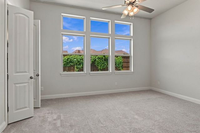 944 Tara Court, Haslet, TX 76052