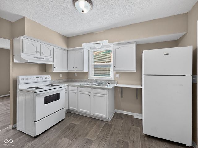 2916 S Roena Street, Indianapolis, IN 46241