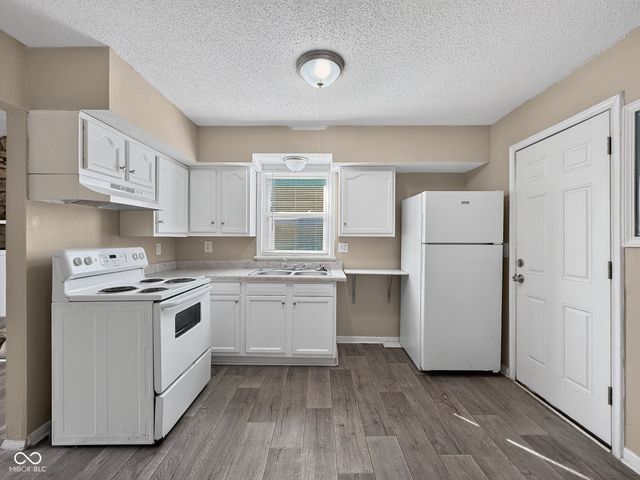 2916 S Roena Street, Indianapolis, IN 46241