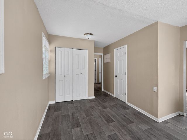 2916 S Roena Street, Indianapolis, IN 46241