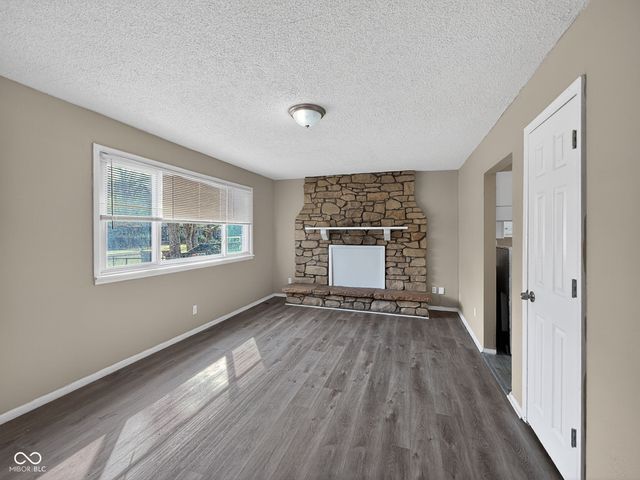 2916 S Roena Street, Indianapolis, IN 46241