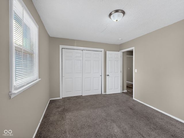 2916 S Roena Street, Indianapolis, IN 46241