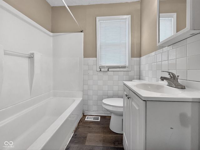 2916 S Roena Street, Indianapolis, IN 46241