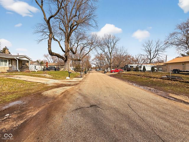 2916 S Roena Street, Indianapolis, IN 46241