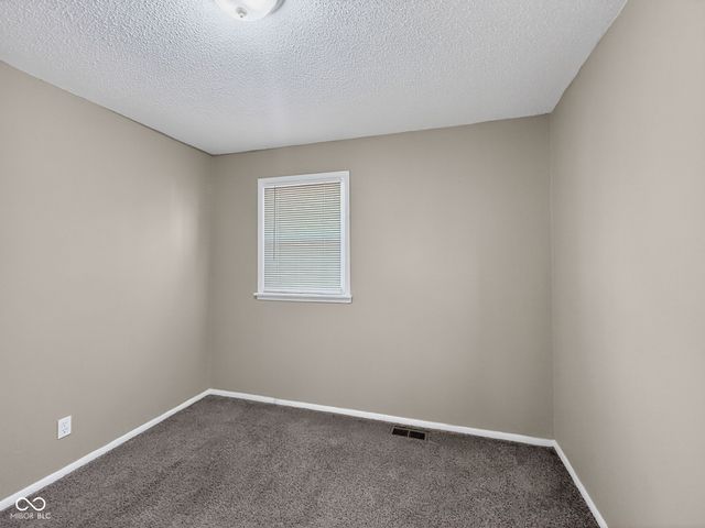 2916 S Roena Street, Indianapolis, IN 46241