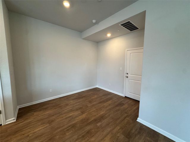 3000 Chisholm Trail RD 41, Round Rock, TX 78681