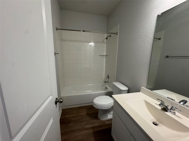 3000 Chisholm Trail RD 41, Round Rock, TX 78681