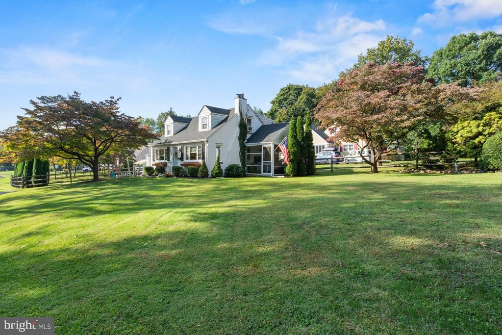 230 WELLS AVE, LANGHORNE, PA 19047 — exterior