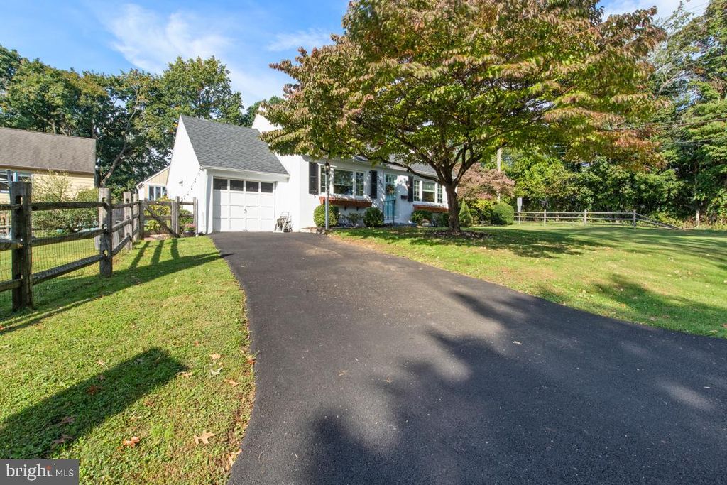 230 WELLS AVE, LANGHORNE, PA 19047 — photo 4