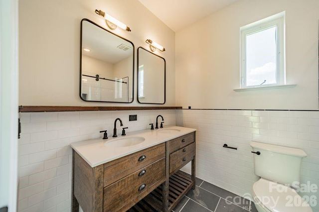 820 Garden District Drive, Charlotte, NC 28202